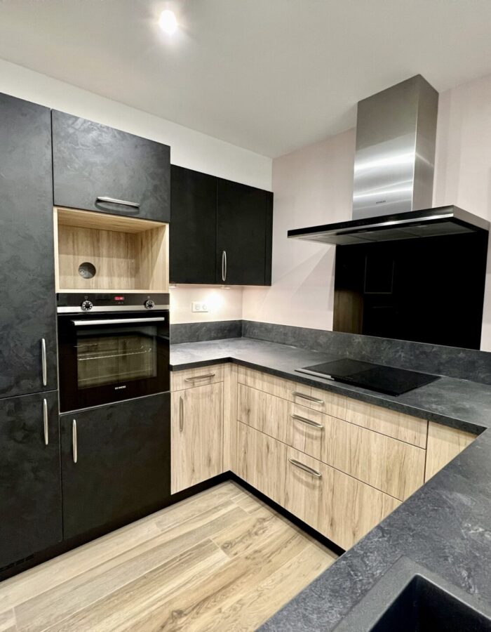 3F849971-B4E4-4D82-9134-6FF579CB81D3